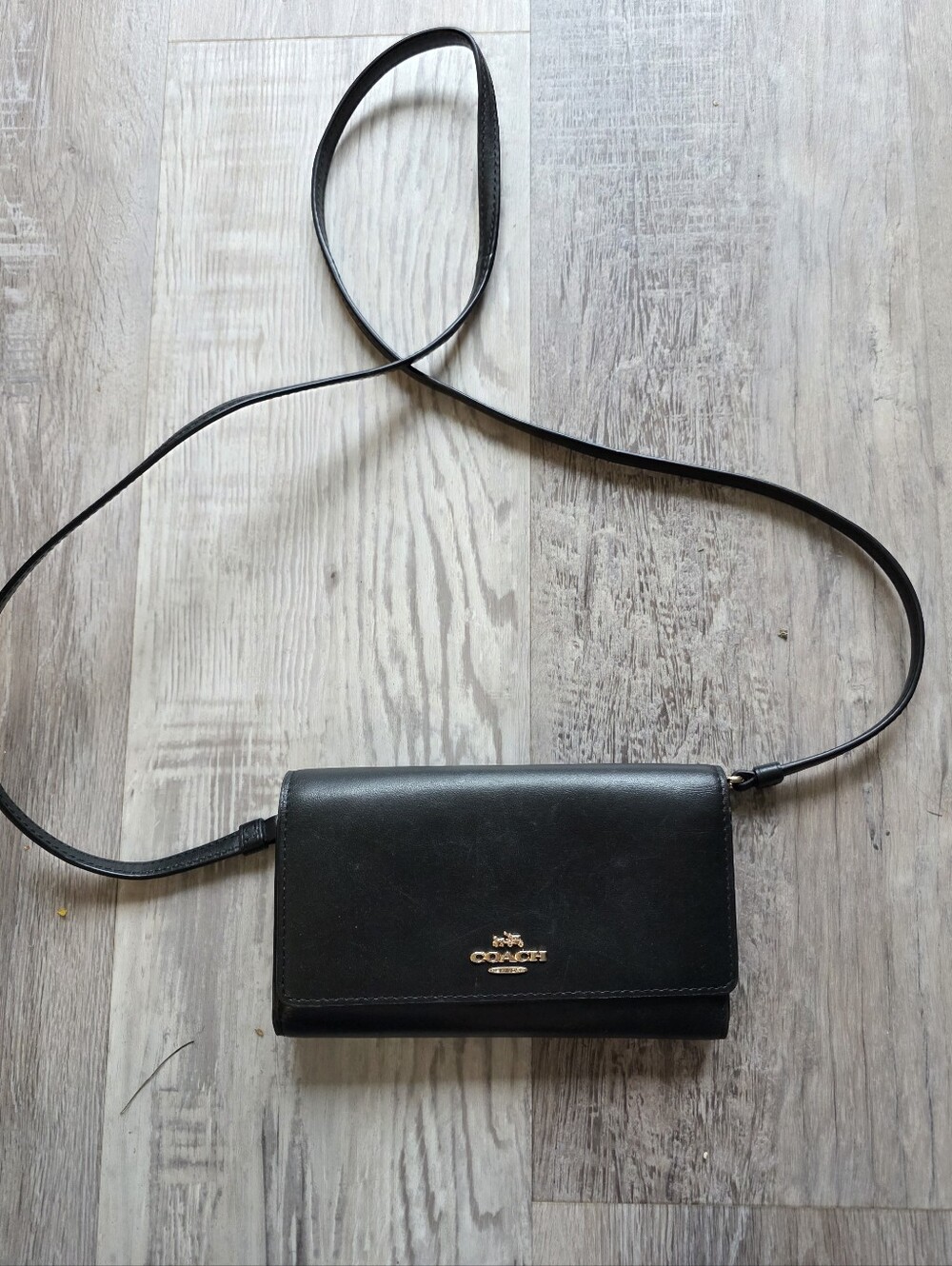 Coach Black Leather Slim Phone Crossbody Purse With Gold Hardware